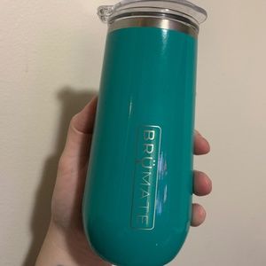 Peacock flute brumate